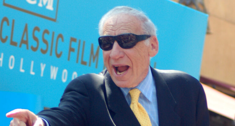 Mel Brooks a 100 anni: perché la sua comicità è ancora una cosa serissima