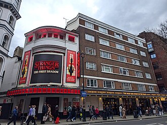 Il Phoenix Theatre di Londra, sede del debutto teatrale di Quentin Tarantino